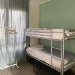  Vandrerhjem Mrhostel